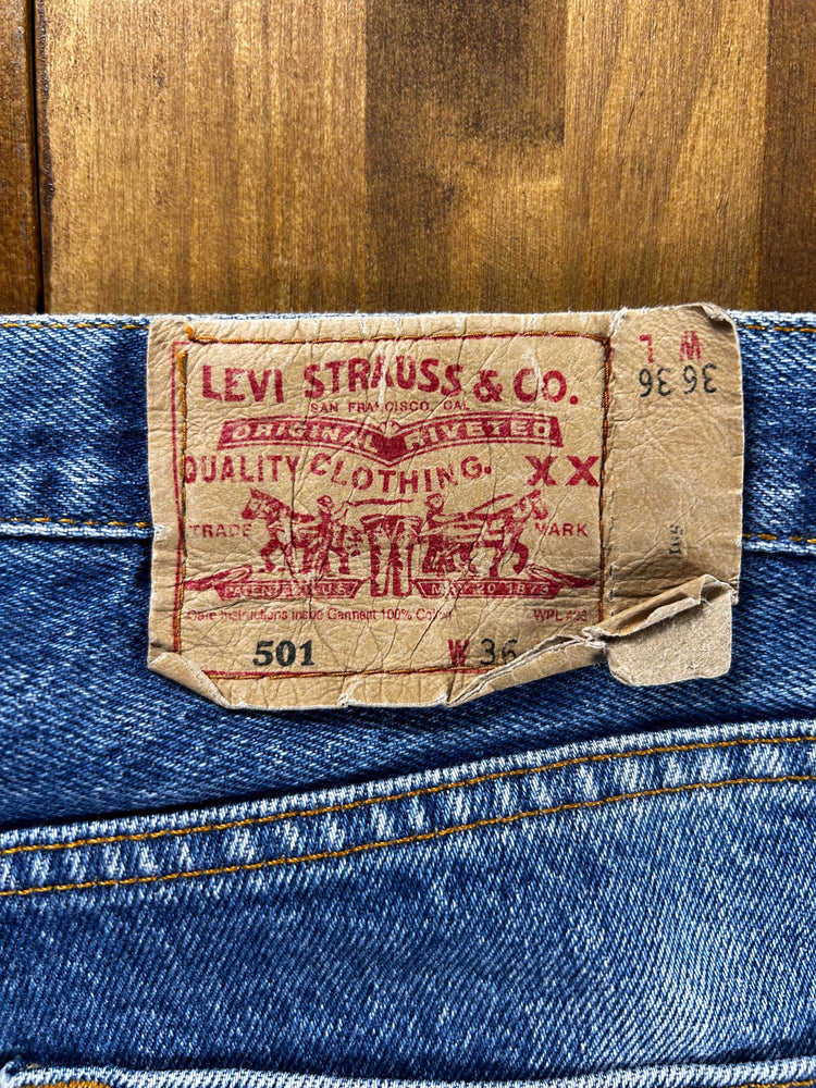 Levi's