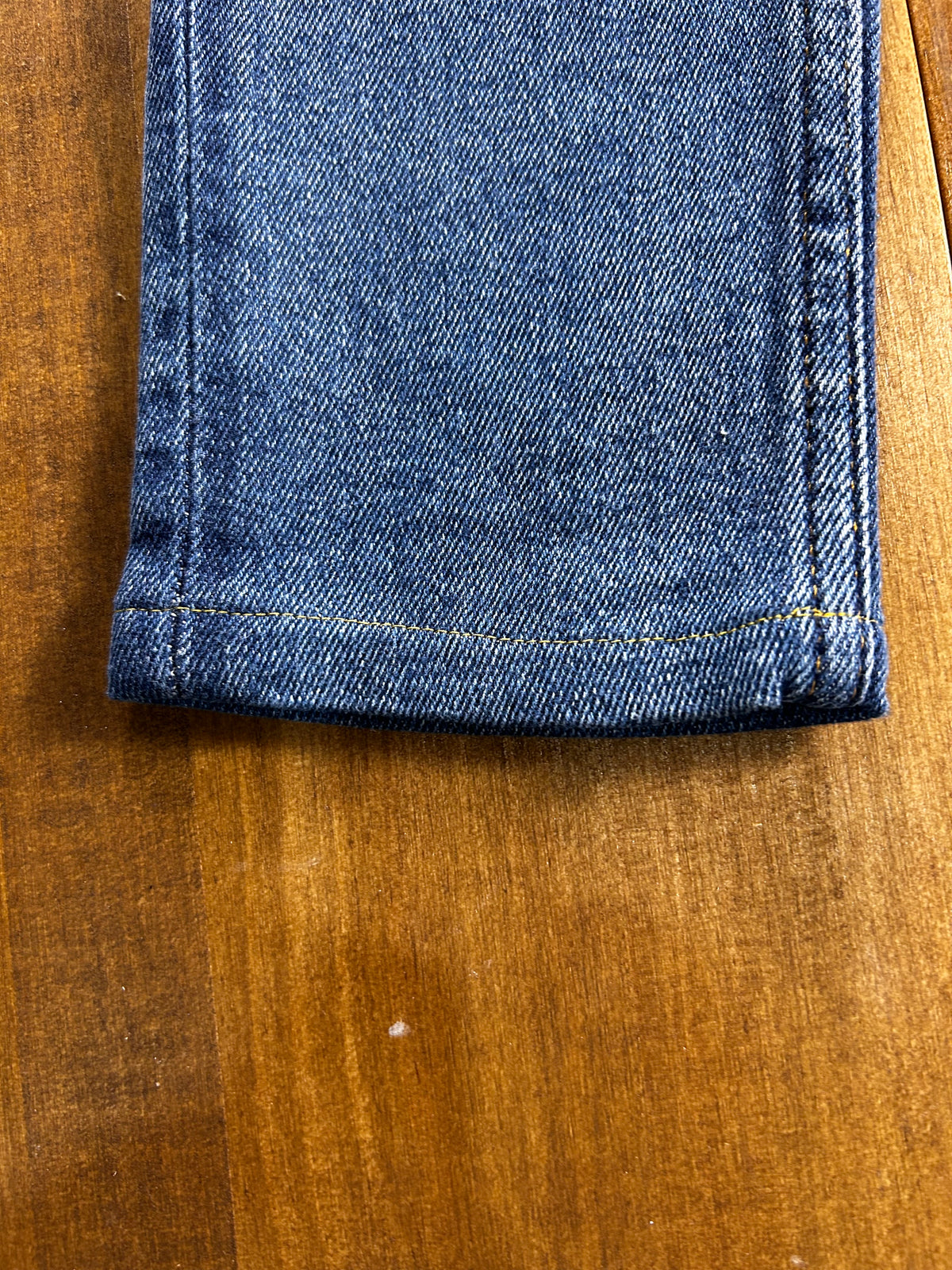 Pantalón vaquero Levi's 721 Vintage High Rise Skinny - Talla W23 L32 (Distressed)