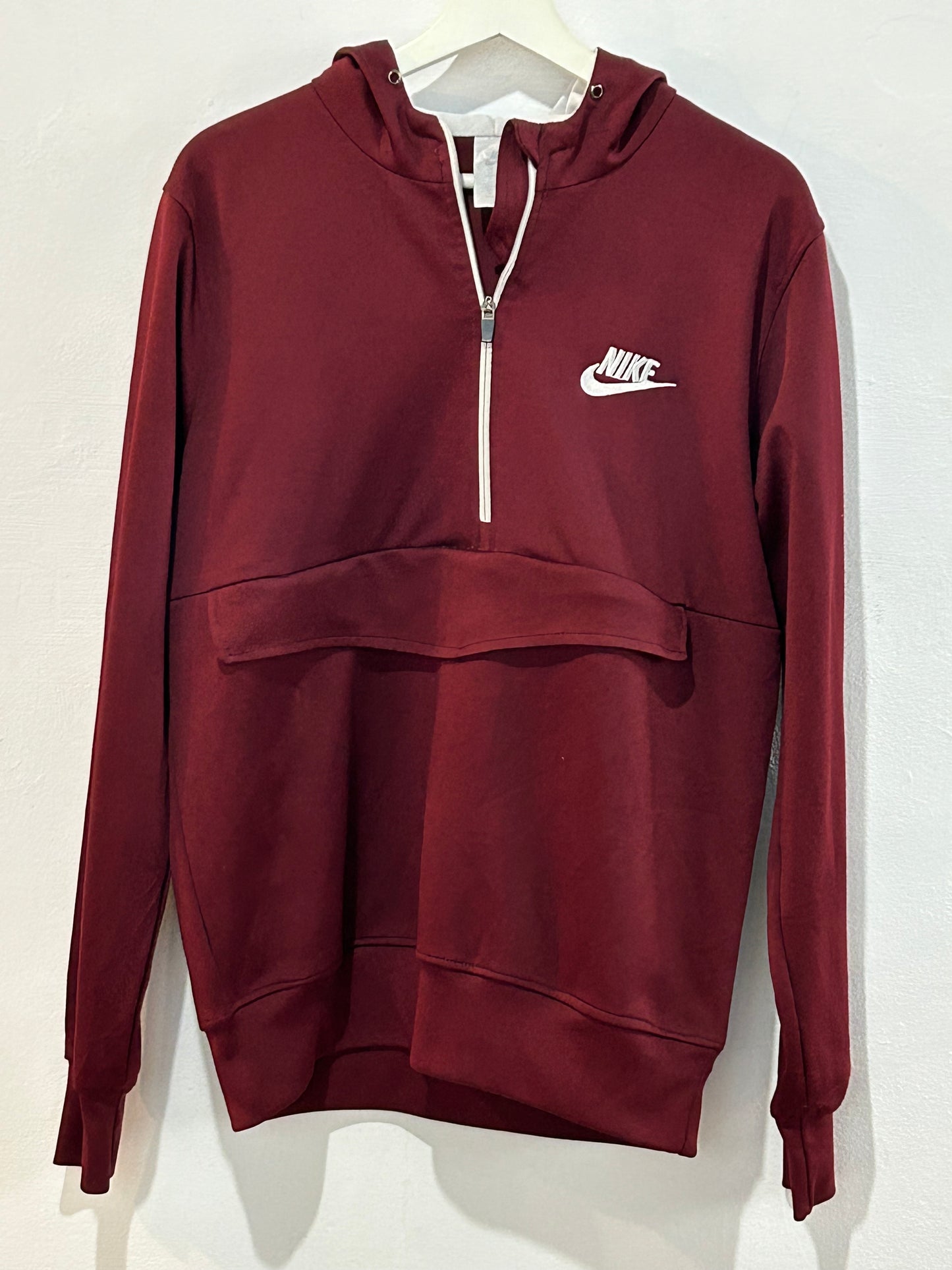 Sudadera Nike granate