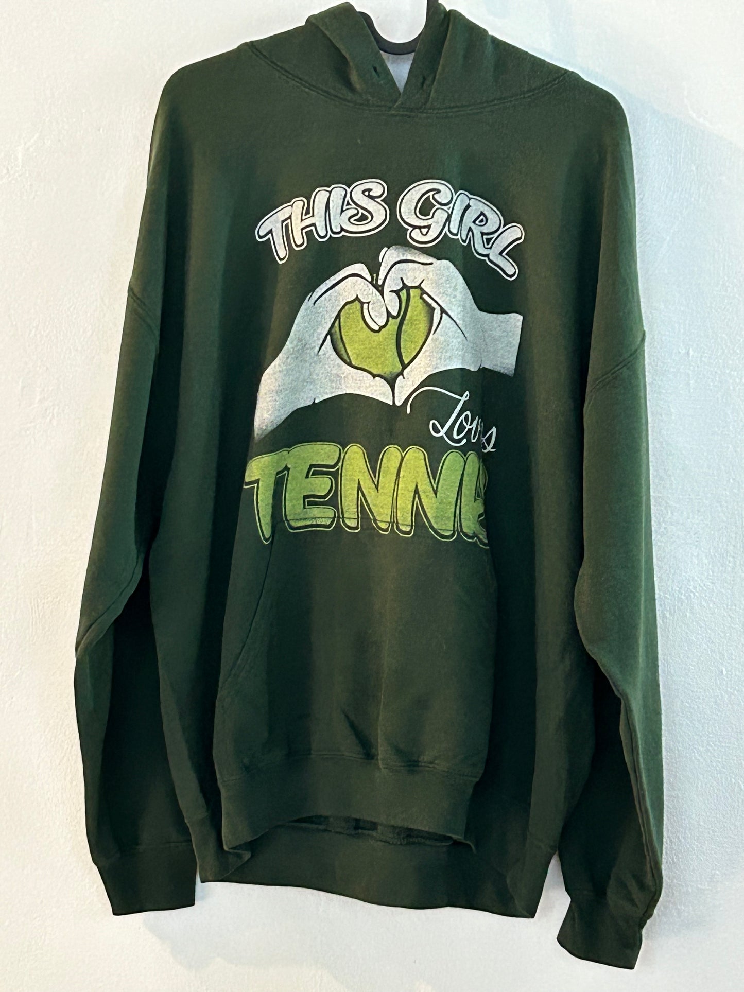 Sudadera con capucha "This girl loves Tennis"