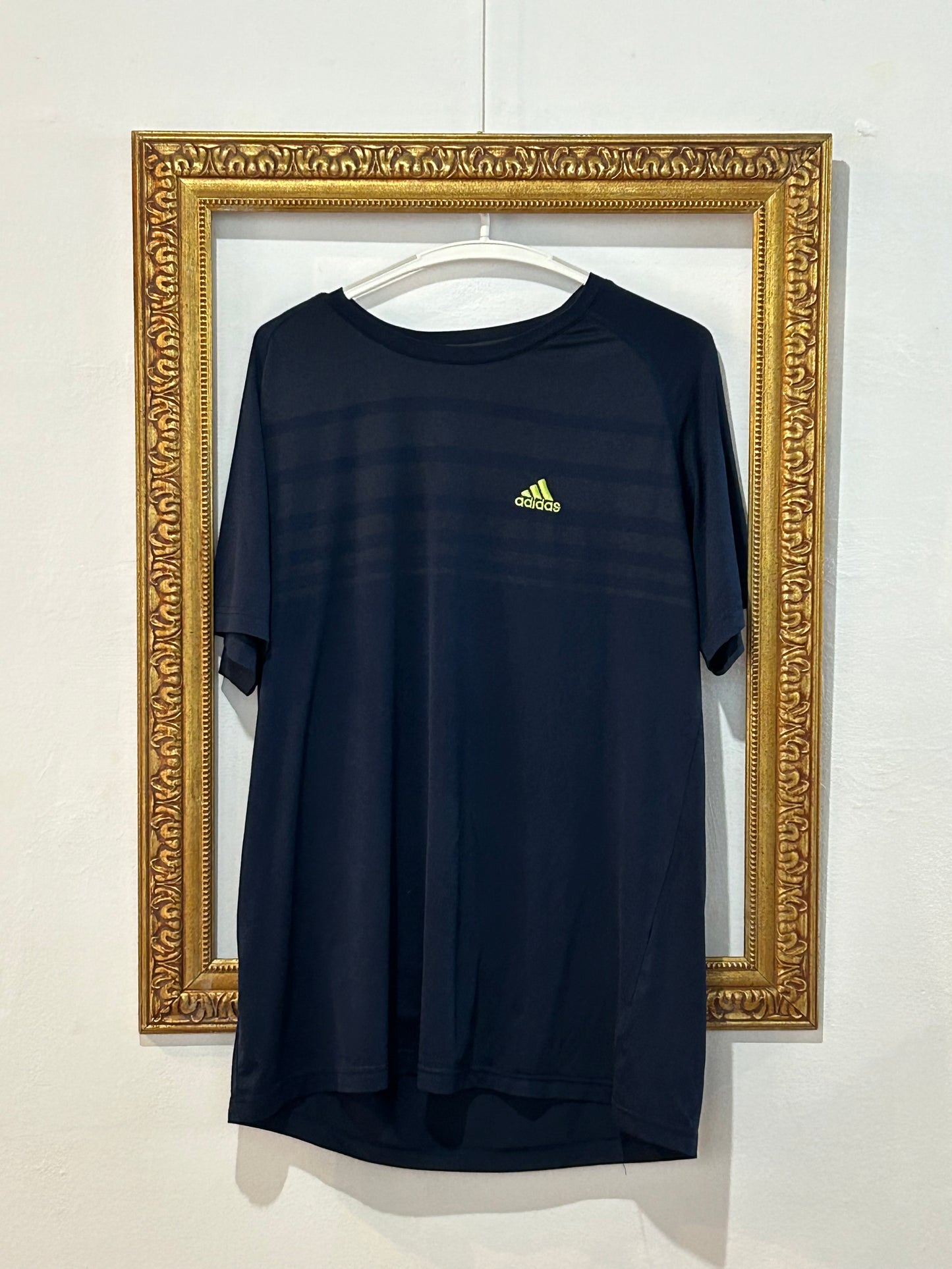 Camiseta Adidas logo