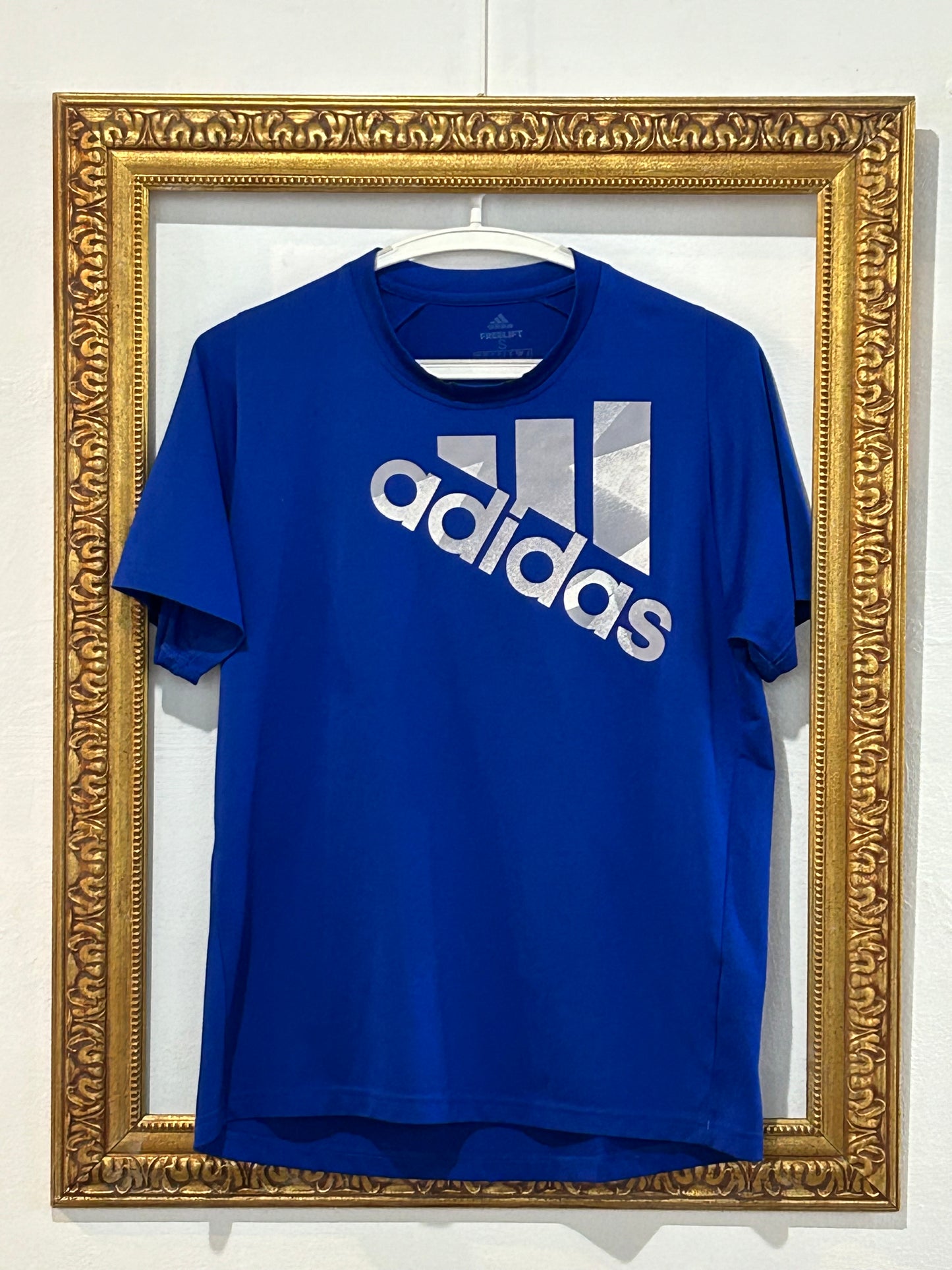 Camiseta deportiva Adidas