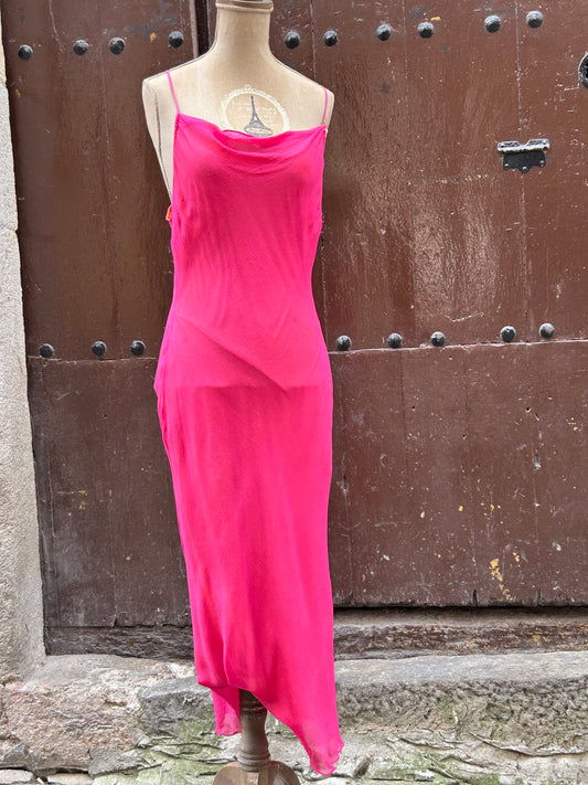 Vestido de verano fucsia